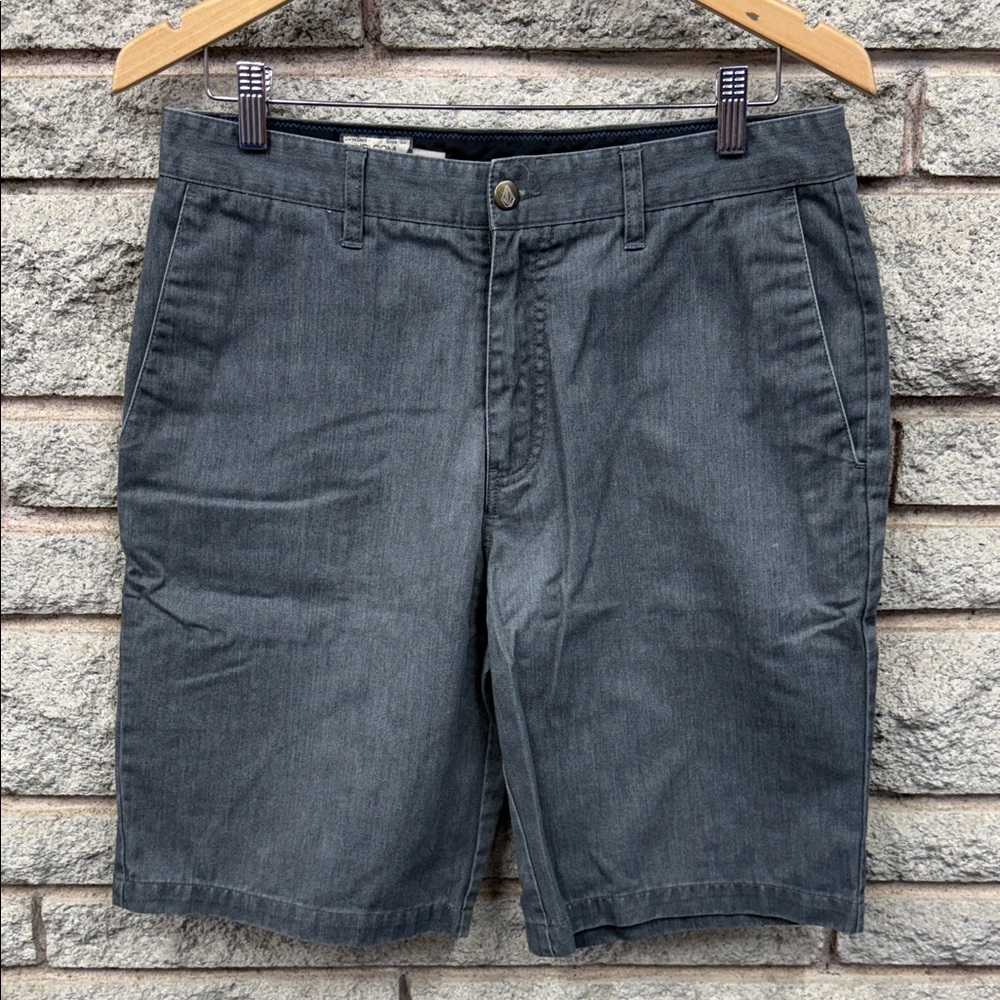 Volcom Men's Charcoal Gray Flat Front Shorts